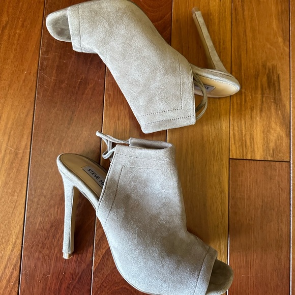 Steve Madden Sophie Taupe Suede Leather Leg Wrap Heels - Picture 5 of 7
